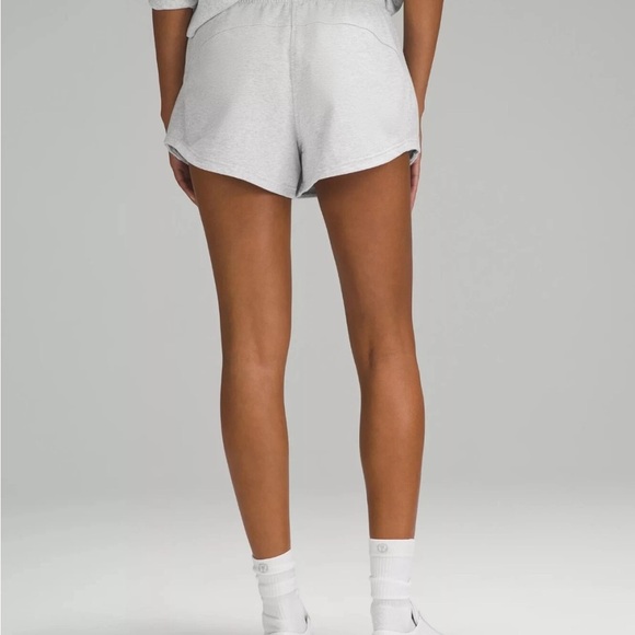 Lululemon Inner Glow High-Rise Short 3" Heathered Core Ultra Light Grey 6810 - Picture 5 of 10